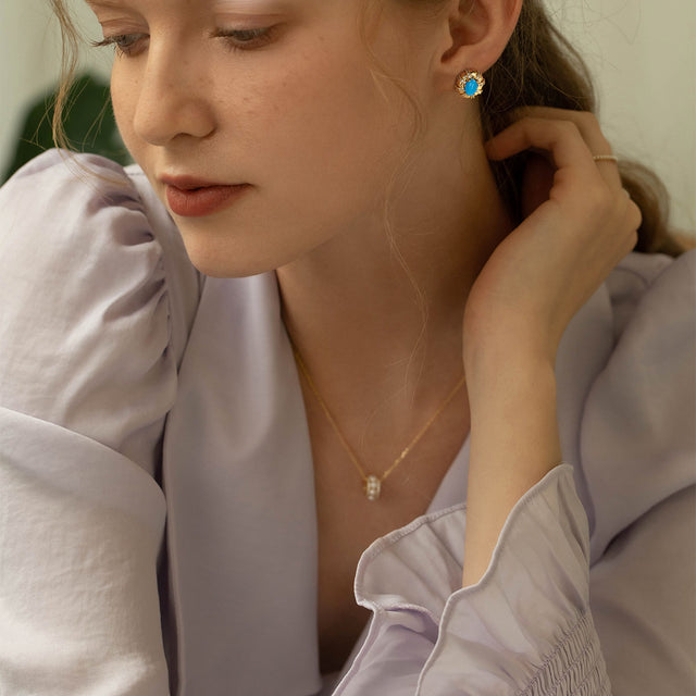 Vintage Oval Stud Earrings