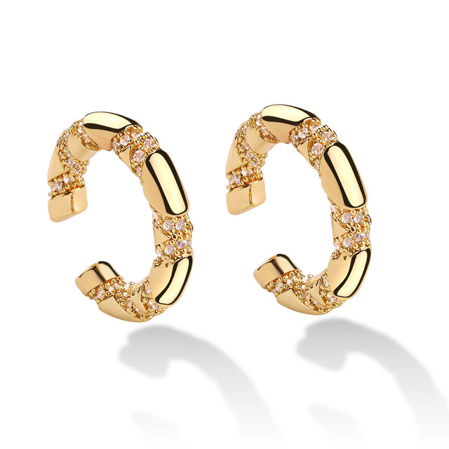 Fettero® segmented ear cuff in gold for women, minimalist ear cuff designed for everyday wear and gifting