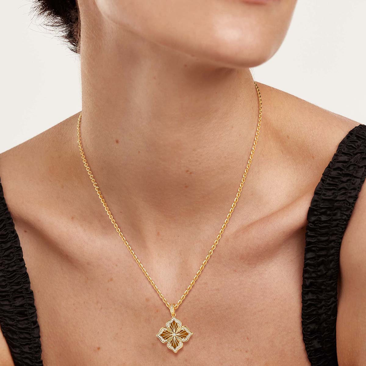 4 Leaf Clover Flower Necklace