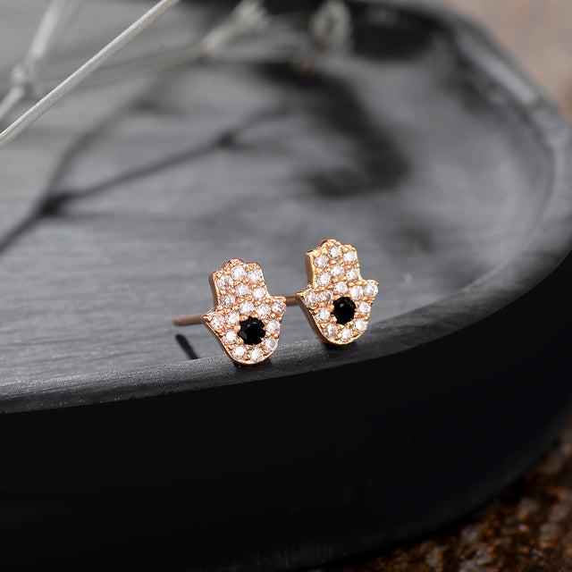 Hamsa Stud