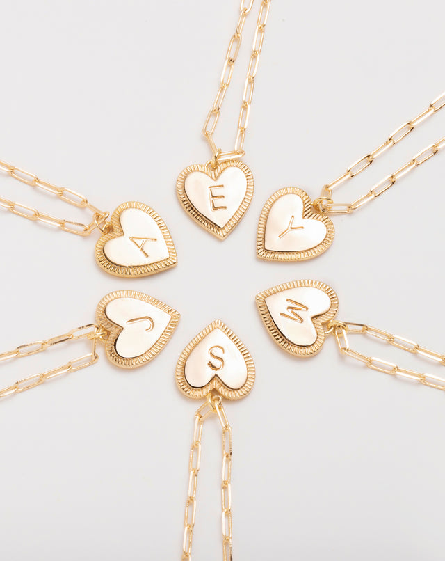 Initial layered necklace in gold for women by Fettero®, elegant everyday wear jewelry and meaningful gift