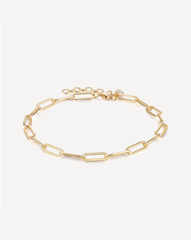 Paperclip link chain gold bracelet for women by Fettero®, minimalist everyday wear jewelry and stylish gift choice